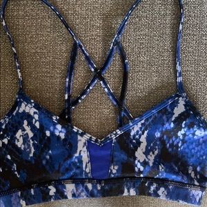 ALO Yoga Sports Bra
